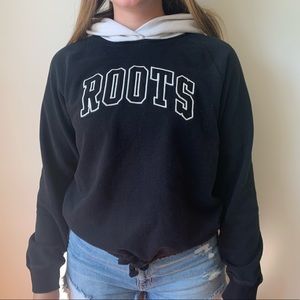 ✨ROOTS SWEATER